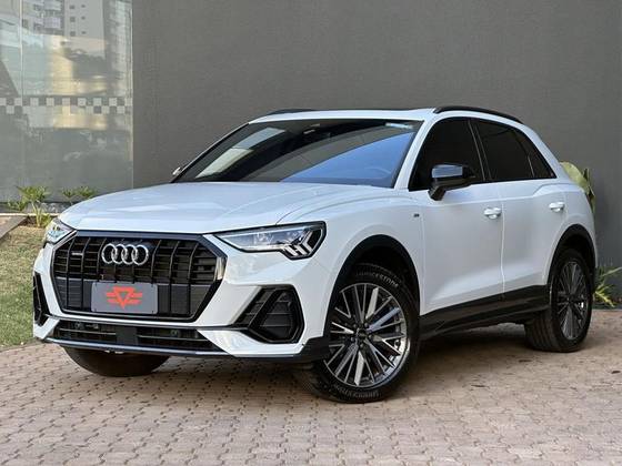 AUDI Q3 2.0 40 TFSI GASOLINA PERFORMANCE BLACK QUATTRO TIPTRONIC